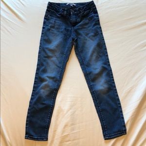 🍍4/$20🍍 DKNY kids jeans